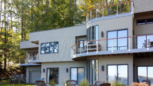 house guardrail modern 2 300x169